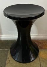 Load image into Gallery viewer, Arcade Retro Stools